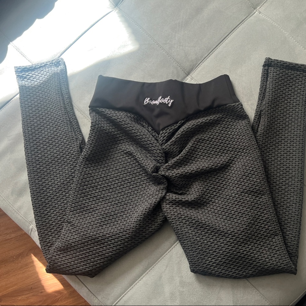 Anti-cellulite scrunch butt leggings